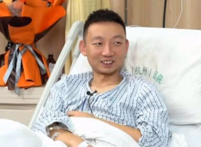 田靜弟弟辦大婚，老杜粉絲卻放哀樂，杜粉舉報姚爸沒做核酸遭打臉