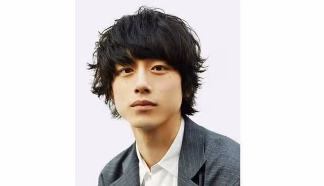 可甜可鹽,「坂口健太郎」影視作品盤點,模特兒轉型演技型男之路