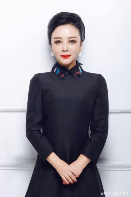 「最美孫二娘」梁麗：從女一號到通緝犯，她為何會淪落到如此地步