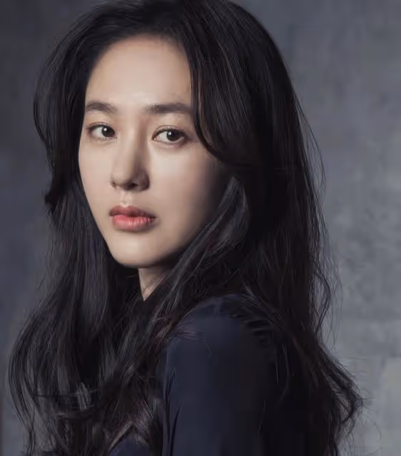 「凍齡女神」朴珠美:遭丈夫背叛,40歲帶娃離婚,如今怎樣了?