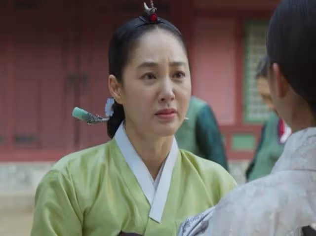 「凍齡女神」朴珠美:遭丈夫背叛,40歲帶娃離婚,如今怎樣了?