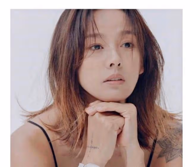 Rain背叛金泰希選擇李孝利!下戲迷妹式超甜互動,我們不談工作