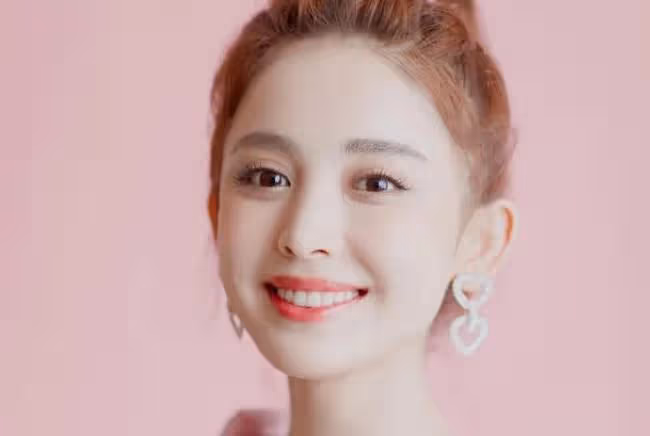 「苦盡甘來」娜扎:為上北電拒絕周星馳,與張翰戀愛讓她萬劫不復