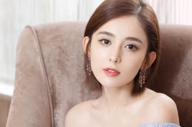 「苦盡甘來」娜扎:為上北電拒絕周星馳,與張翰戀愛讓她萬劫不復