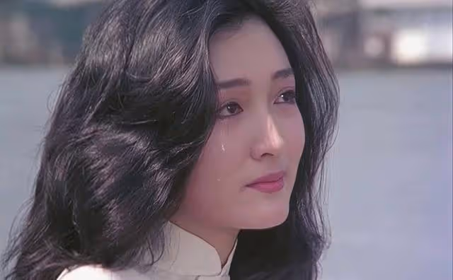 知名玉女歌手近照曝光！罕見出席聚會，未婚產子當單親媽媽多年