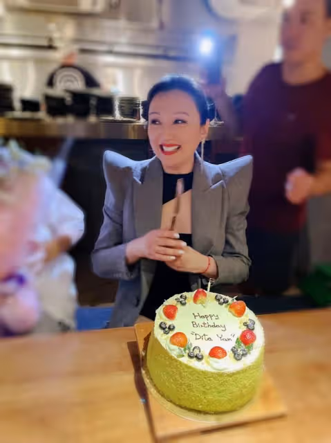 51歲玉女歌手曝近況!造型大膽似凍齡,曾與王菲爭資源失敗後隱退