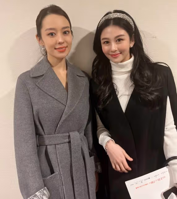 邱淑貞女兒赴韓國支持郎朗夫婦,氣質不輸吉娜,疑似為出道做準備