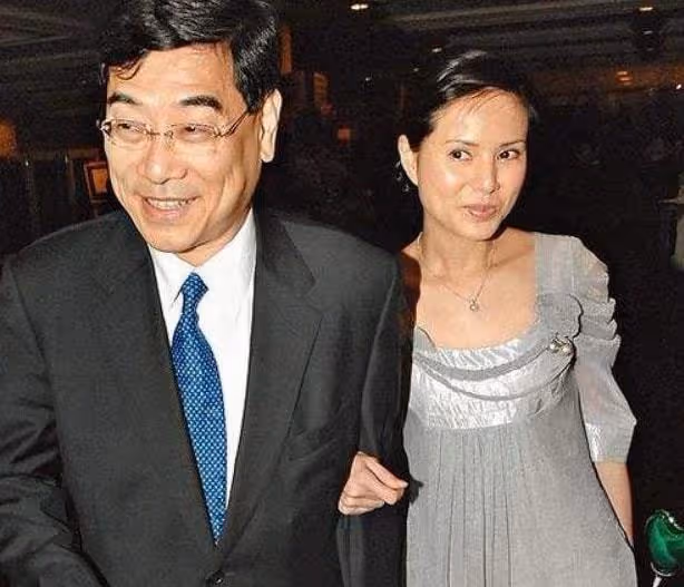 至今未嫁的10大香港女星,有人皈依佛門,有人被傷害仍未釋懷