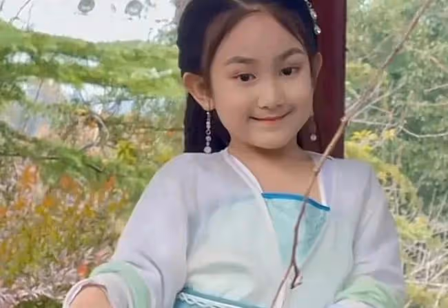 明道這一怒，女孩媽媽開心自曝接兩百萬廣告，這是要學小小彬的爹？