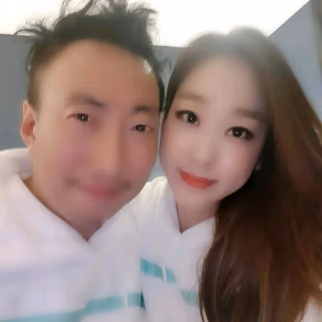 直播朴明秀揭露：「介紹妻子的朋友是仇人，不讓小心說話會挨打」