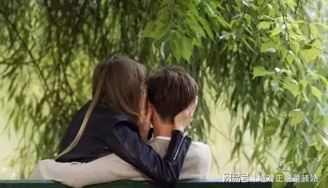 婆婆:趕緊取消AA制,把該給我的錢給我,丈夫:這不是你願意的嗎