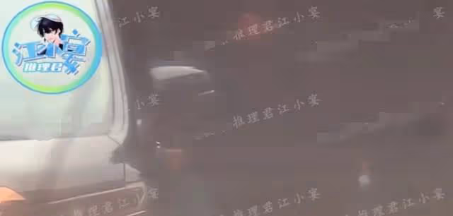 奚夢瑤疑又懷三胎,穿棉服緊捂小腹現身醫院,剛產二胎不到4個月