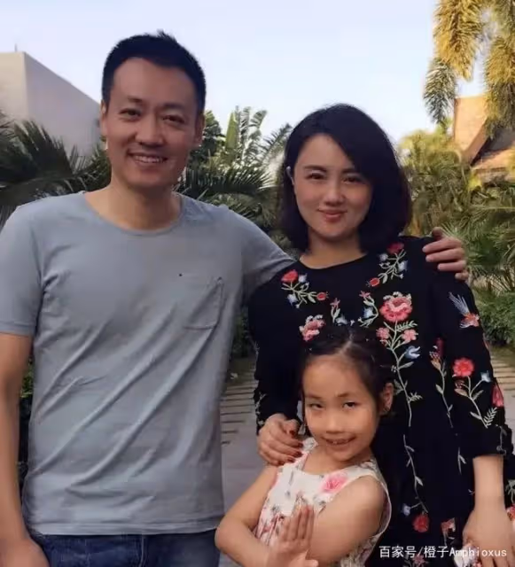 「周秉義」和「姑媽」，彼此的初戀，曾經的網癮少年如何被改造