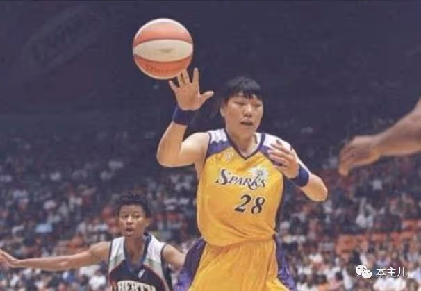 31歲退役,43歲嫁粉絲,55歲沒孩子,鄭海霞如今過得怎樣?