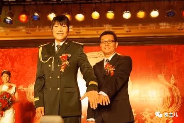 31歲退役,43歲嫁粉絲,55歲沒孩子,鄭海霞如今過得怎樣?