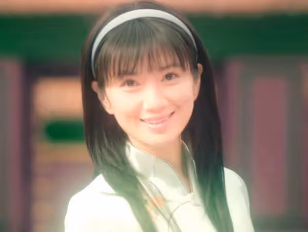 《昔有琉璃瓦》集體扮嫩,相比陳鈺琪和天愛,41歲的她更有少女感