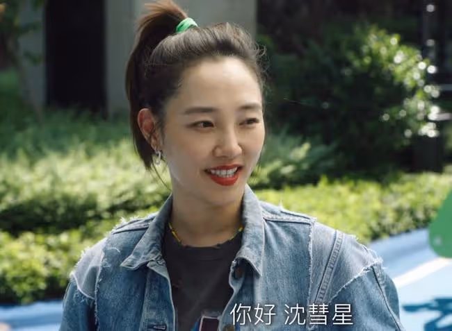 治癒系女王,離婚後獨自帶娃,今新劇全網好評,有事業女人有底氣