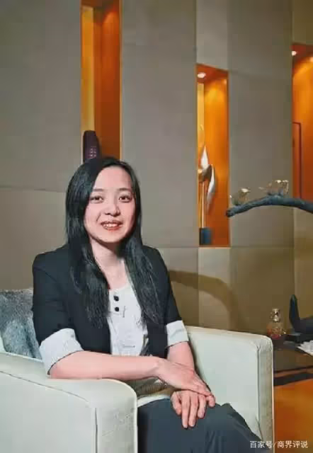 妹妹「嫁大29歲」千億富豪!她也跟著走大運 每年「拿妹夫120萬工資」成人生贏家