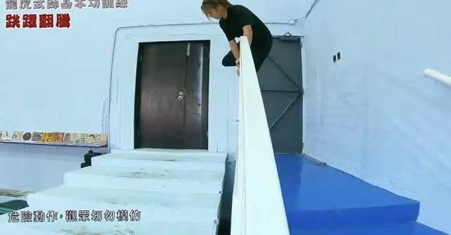 飛來橫禍!TVB小花戴祖儀開車途中被飛來石子擊中,社交網報平安