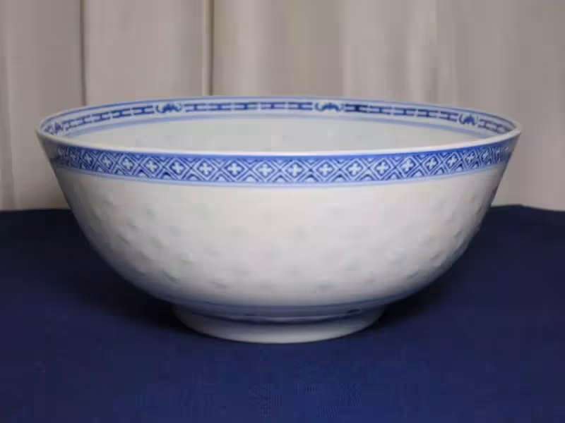 兒子指望不上!去兒子家「從不讓我上桌吃飯」 無意間看到「兒媳婦的碗」我哭著離開:做人要有良心