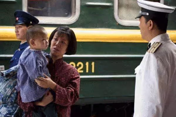 「大姑姐常年來串門，小兒子的一句話，差點毀了我們十年的婚姻」