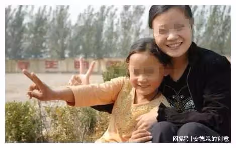 帶著3歲女兒改嫁,防止她被虐待,偷裝監控,看到的場景淚目