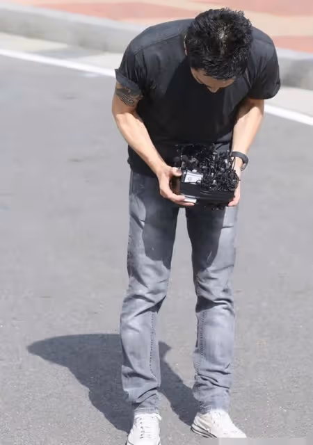 歌手高英旭的墮落史：因強暴女警察被判7年監禁，戴電子鐐銬10年