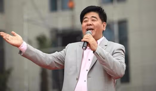 王潔實:從修理工到著名歌唱家,是三個女人成就了我