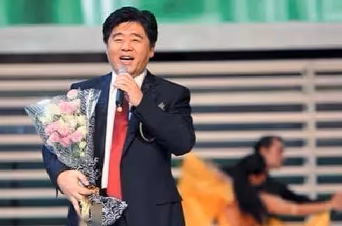 王潔實:從修理工到著名歌唱家,是三個女人成就了我