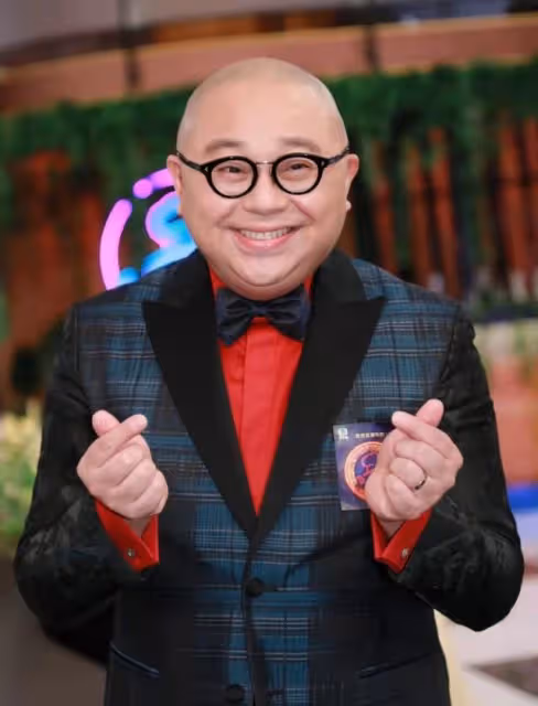 加油!TVB知名男星受疫情影響收入大減,仍捐30萬物資助基層人士