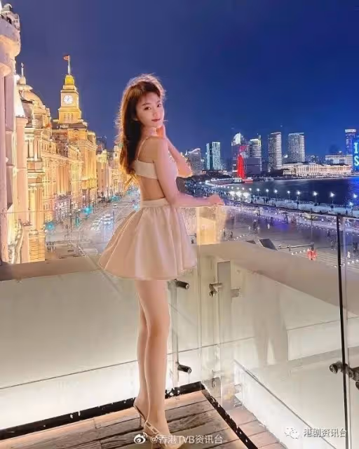 王卓淇3度低溫大曬美腿!龔嘉欣毫無預警發放露背照