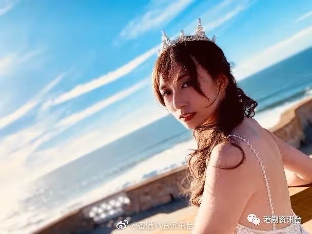 王卓淇3度低溫大曬美腿!龔嘉欣毫無預警發放露背照
