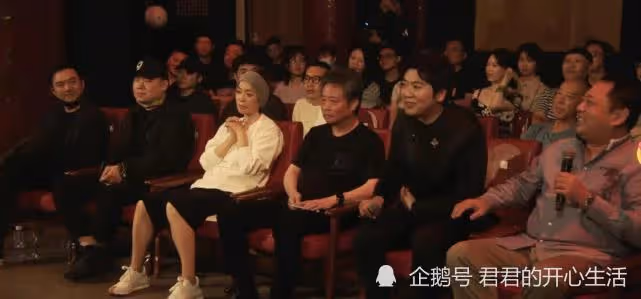 邱淑貞長女赴韓朝聖郎朗音樂會,穿學生裝秀美腿,美貌力壓吉娜