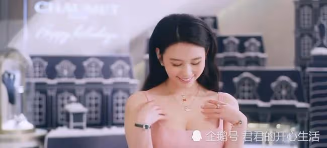 邱淑貞長女赴韓朝聖郎朗音樂會，穿學生裝秀美腿，美貌力壓吉娜