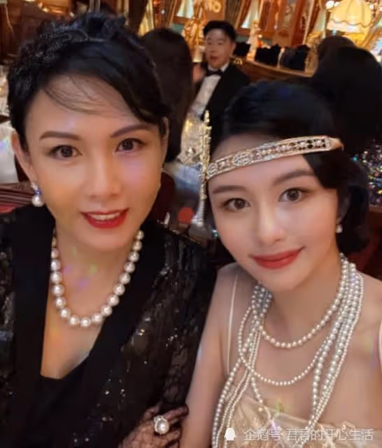 邱淑貞長女赴韓朝聖郎朗音樂會，穿學生裝秀美腿，美貌力壓吉娜