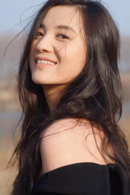 打敗孫儷一舉封后,當眾讓海清難堪,她為何敢如此狂妄?