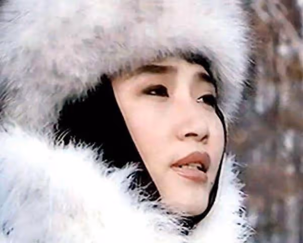 李娜事業巔峰時突然出家,母親勸阻無果後,選擇陪伴女兒修行25年