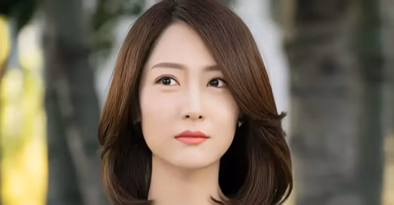 二婚女人的哭述：再婚後才懂，為我衝動買單的，是我那8歲的女兒