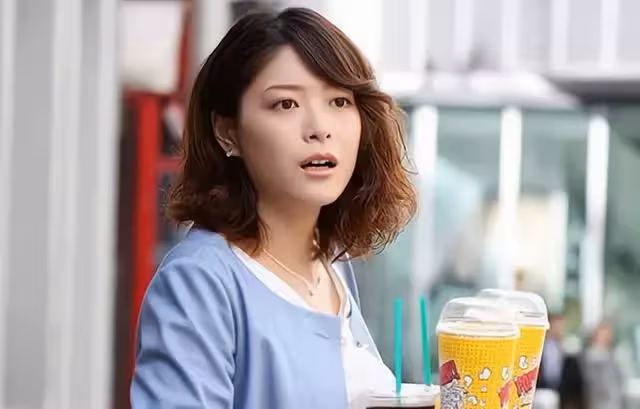 「我下周要結婚了」那個拎不清,端著架子的大齡剩女,瞬間慌了
