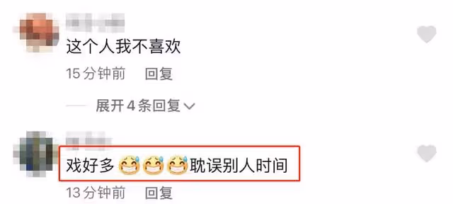 64歲萬梓良做核酸太高調!鏡頭全程跟拍表現浮誇,打招呼卻無人理