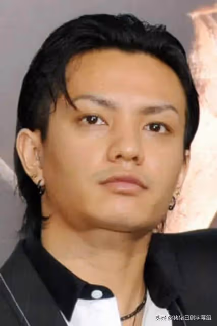 他因涉嫌持毒再次被捕
