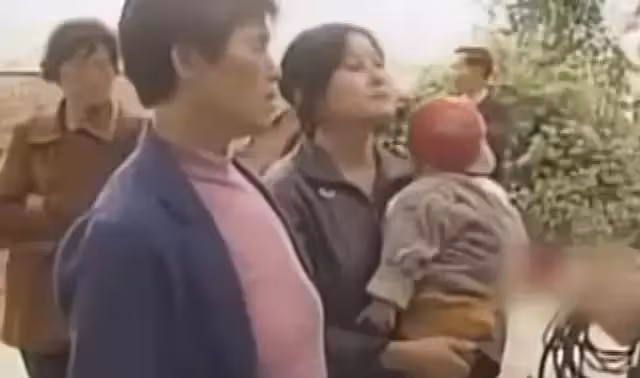 為討好小兒子拆了大兒子的房,臨終前想和解,大兒媳婦:死都不見
