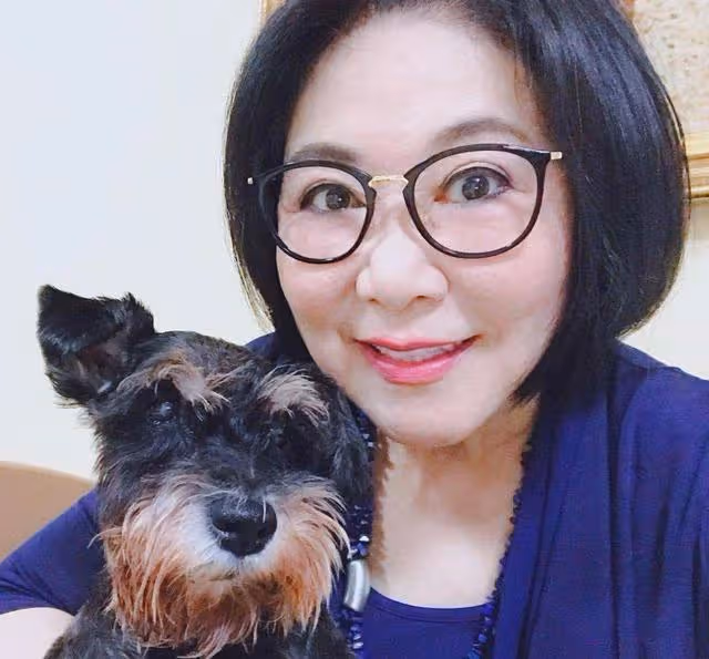 TVB老戲骨李司棋自曝腳受傷,痛到無法走路,稱一度以為會變瘸
