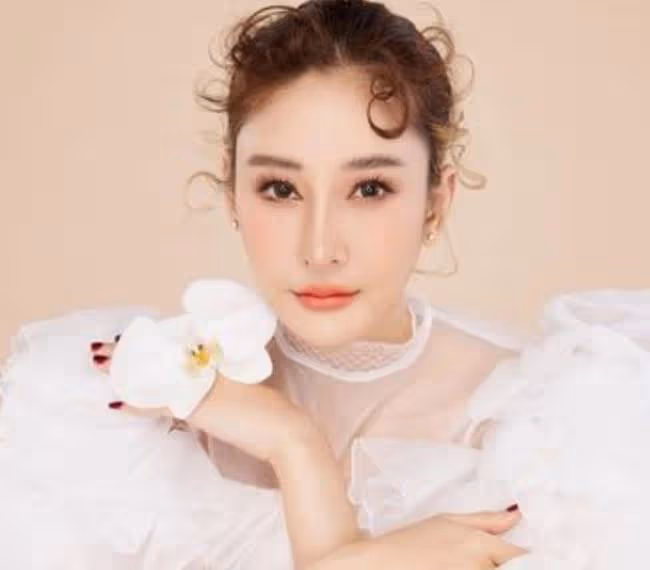 一路走好!37歲女星妮達去世,墜河後失蹤一天一夜,經紀人也失聯