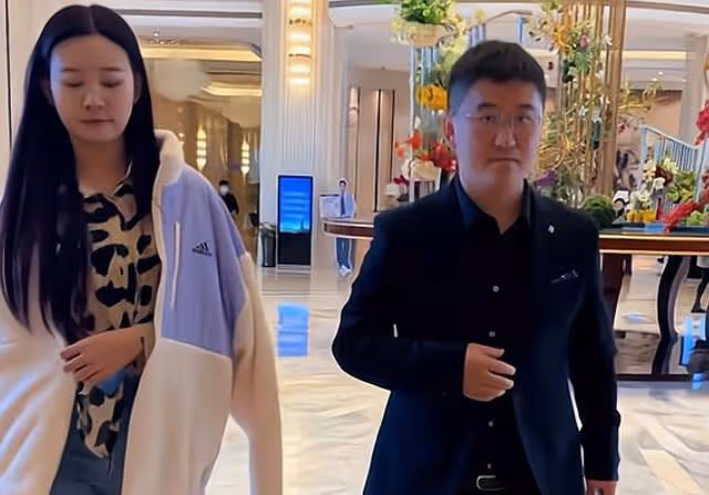 姜濤:叫板郭德綱,38歲時和徒弟小羽毛談戀愛,是劇本還是真愛?