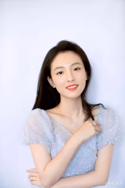 武大校花吳倩,為何拿著頂級王牌,卻意外選擇了一條更難的路?
