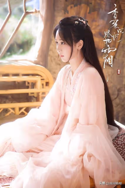 《香蜜沉沉燼如霜》演員現狀,有人飛升一線,有人淪落到拍網劇