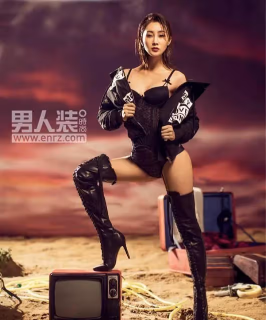 全身沒有一絲多餘的肉,號稱骨感型美女林鵬