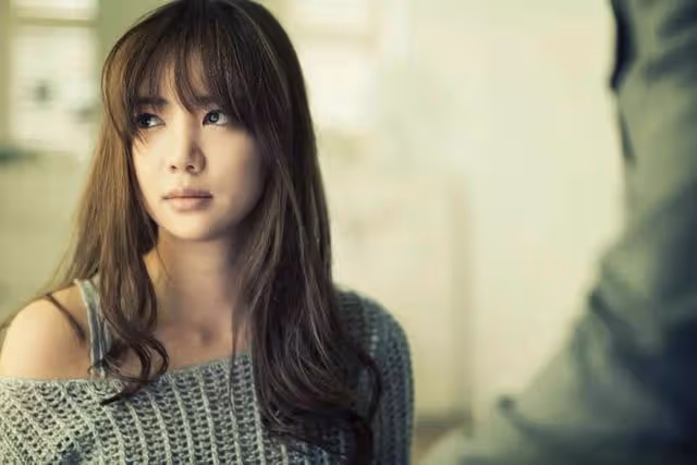 曾接演大尺度戲性感女星李泰林!如今她嫁入豪門守寡?