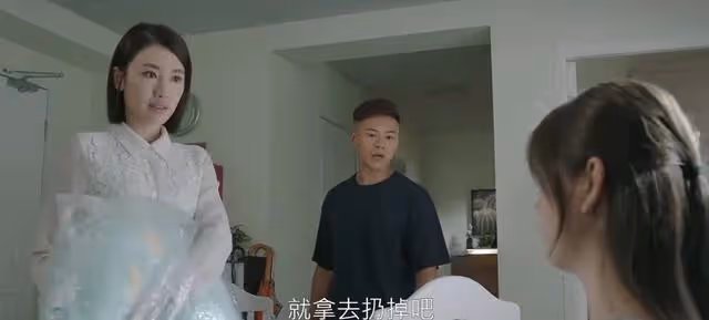 TVB上位小花蔣家旻憑台慶劇奪眼球，戲內成苦情女，戲外遇渣男